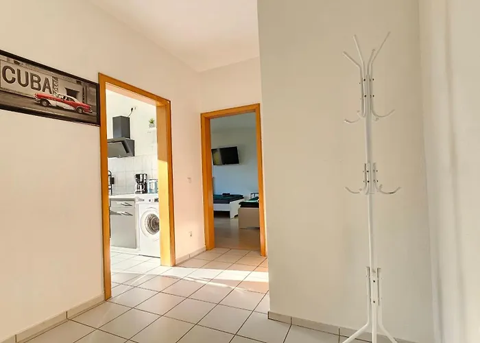 Lejlighed Wohnung, Parkplatz, Free Wifi, Lage *